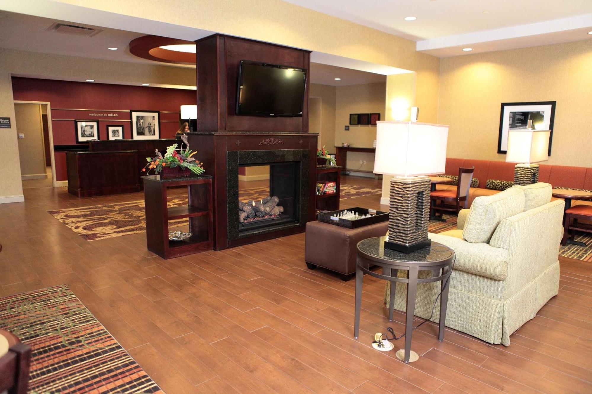 Hampton Inn Milan Extérieur photo