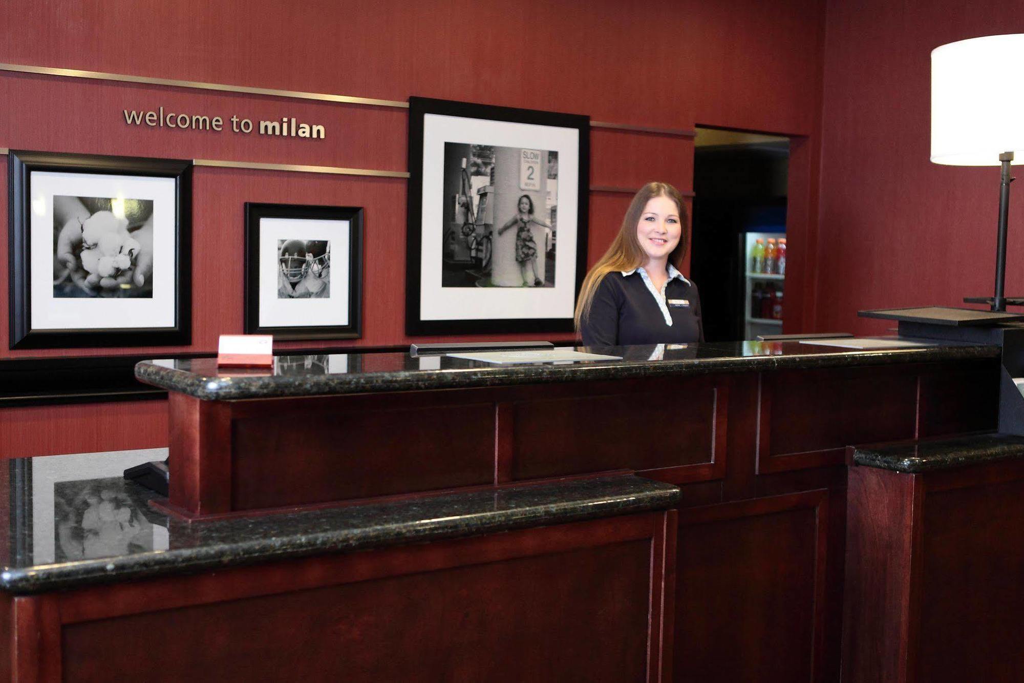Hampton Inn Milan Extérieur photo